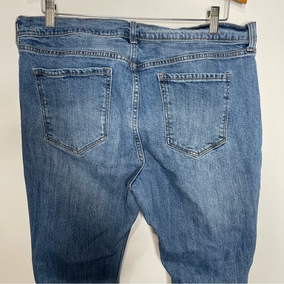 Old Navy‎ boyfriend distressed Jeans size 14 - Picture 4 of 6